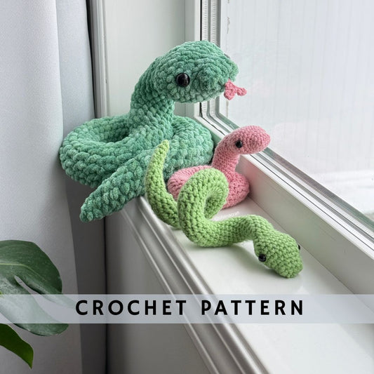 Year of the Snake crochet pattern ( big & small snakes)